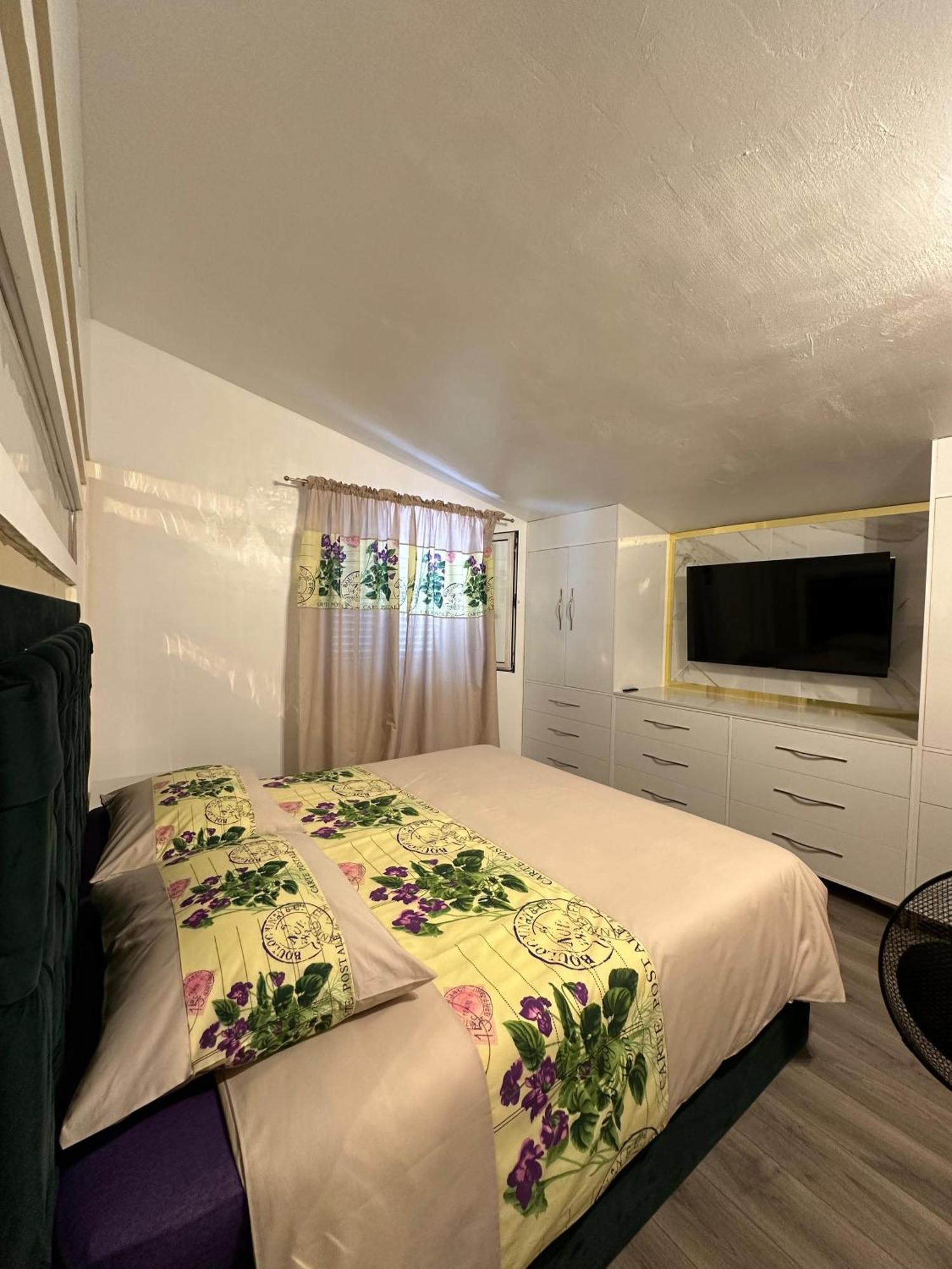 Sweet Apartment In Quiet Part Of Сплит Екстериор снимка
